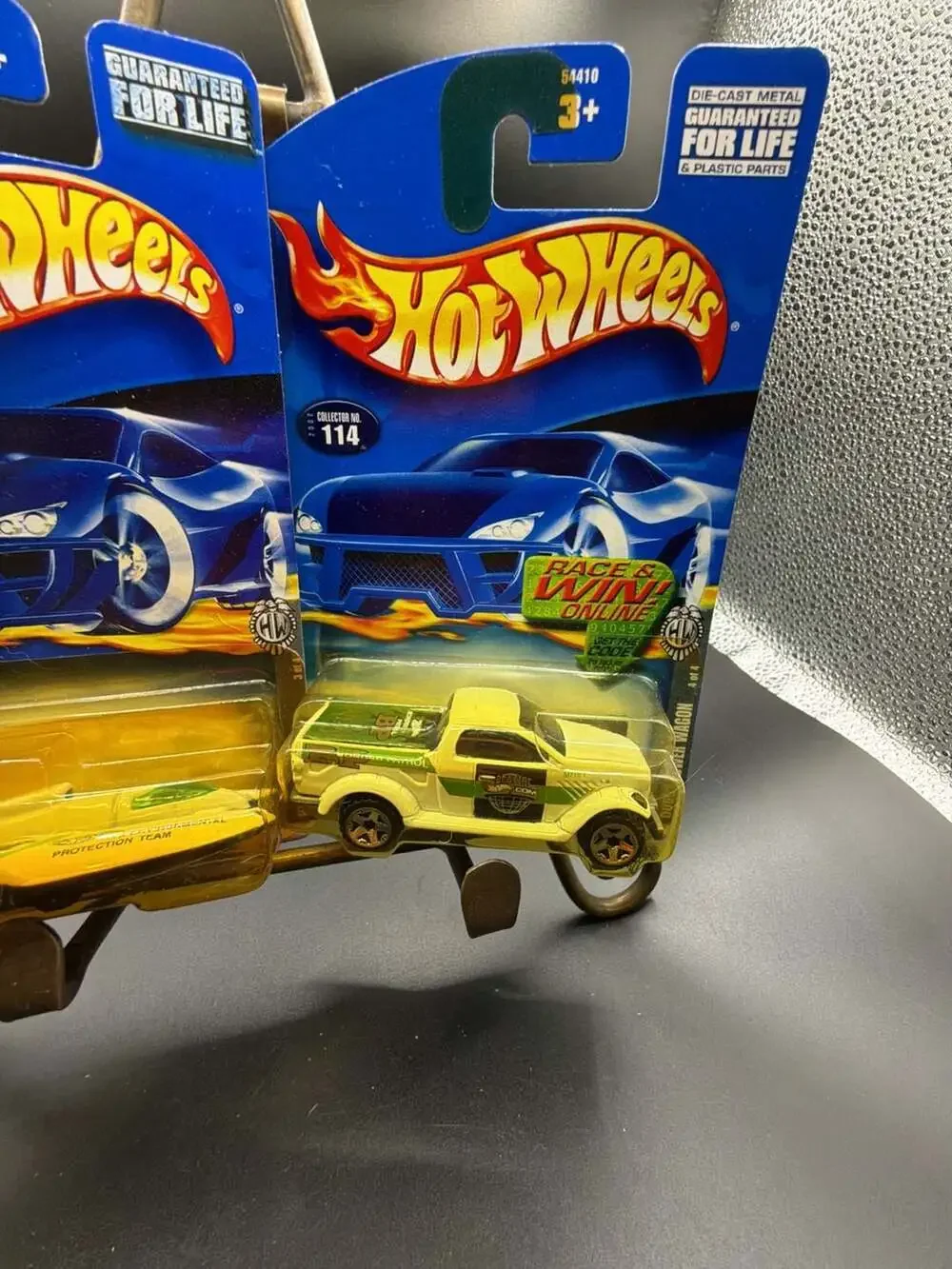 Hot Wheels 2002 Fed Fleet Series Hydroplane #113 and Dodge Power Wagon #114 Lot